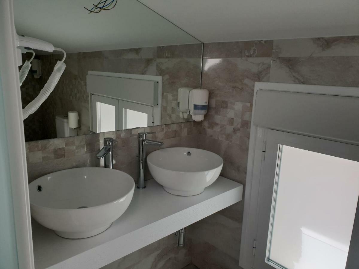 Apartamentos Hostal Cabanas Carboneras de Guadazaón Zewnętrze zdjęcie