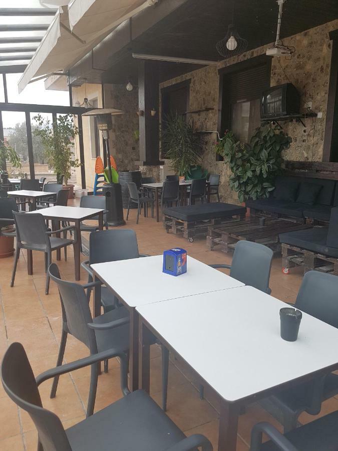 Apartamentos Hostal Cabanas Carboneras de Guadazaón Zewnętrze zdjęcie