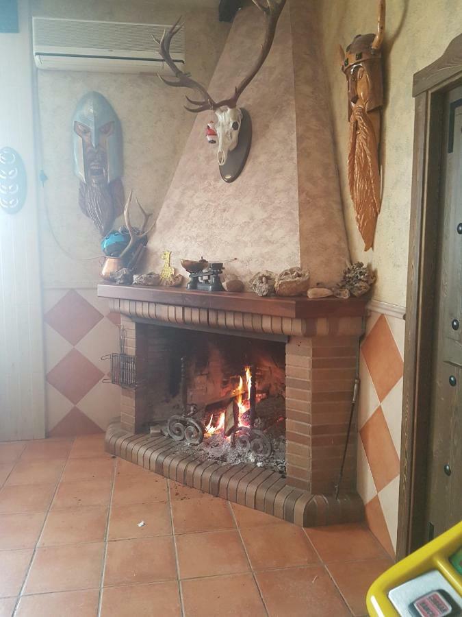 Apartamentos Hostal Cabanas Carboneras de Guadazaón Zewnętrze zdjęcie